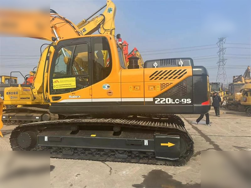 HYUNDAI ROBEX 220 LC-9S - Telakaivukone: kuva HYUNDAI ROBEX 220 LC-9S - Telakaivukone HYUNDAI ROBEX 220 LC-9S - Telakaivukone: kuva HYUNDAI ROBEX 220 LC-9S - Telakaivukone