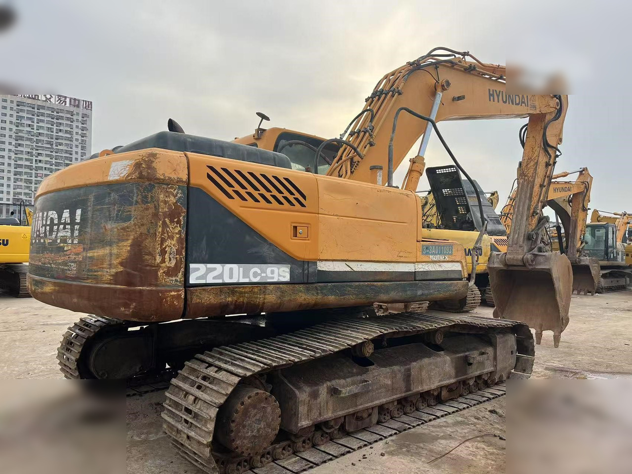 HYUNDAI ROBEX 220 LC-9S - Telakaivukone: kuva HYUNDAI ROBEX 220 LC-9S - Telakaivukone HYUNDAI ROBEX 220 LC-9S - Telakaivukone: kuva HYUNDAI ROBEX 220 LC-9S - Telakaivukone