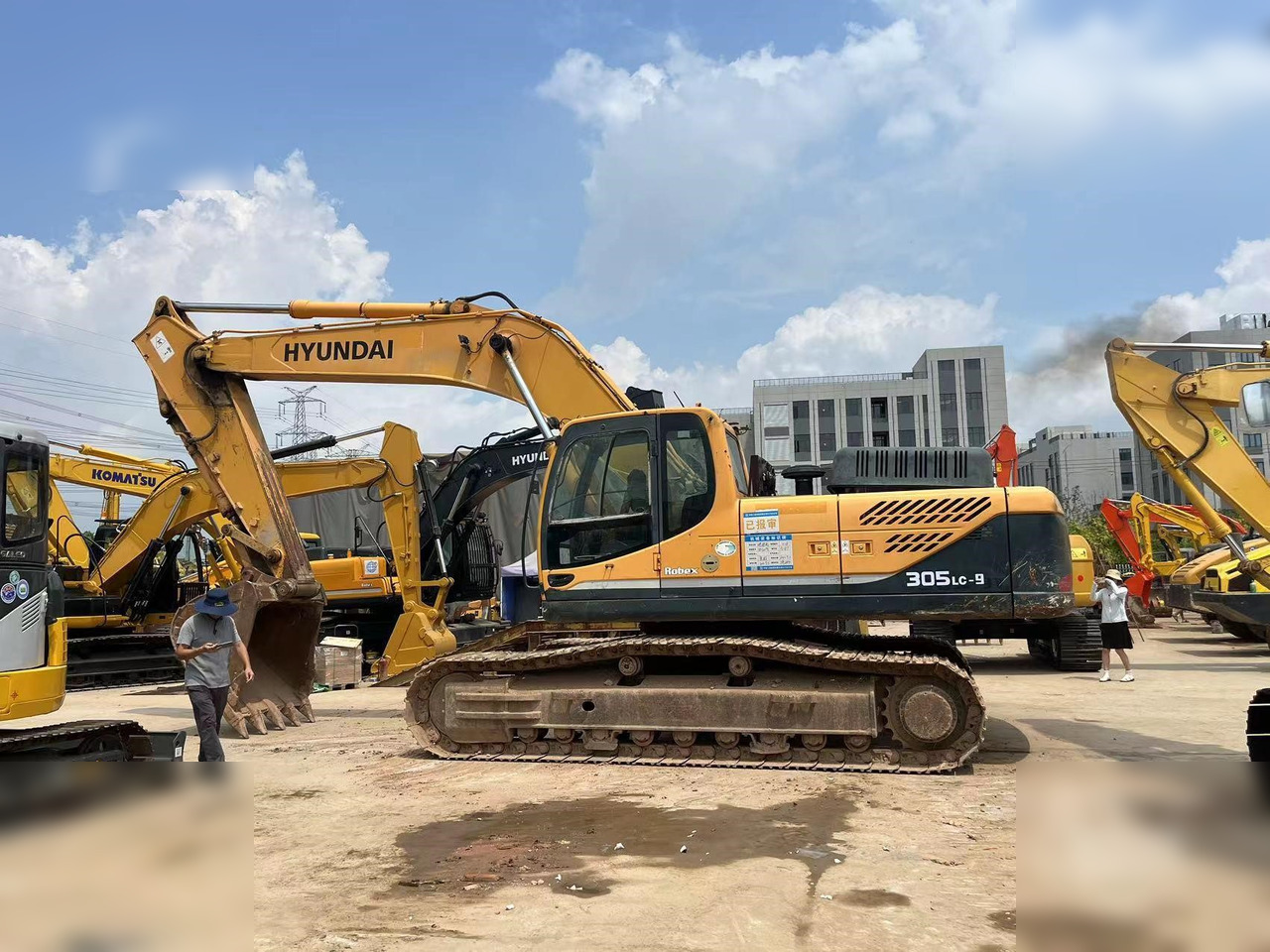 HYUNDAI ROBEX 305 LC-9S - Telakaivukone: kuva HYUNDAI ROBEX 305 LC-9S - Telakaivukone HYUNDAI ROBEX 305 LC-9S - Telakaivukone: kuva HYUNDAI ROBEX 305 LC-9S - Telakaivukone