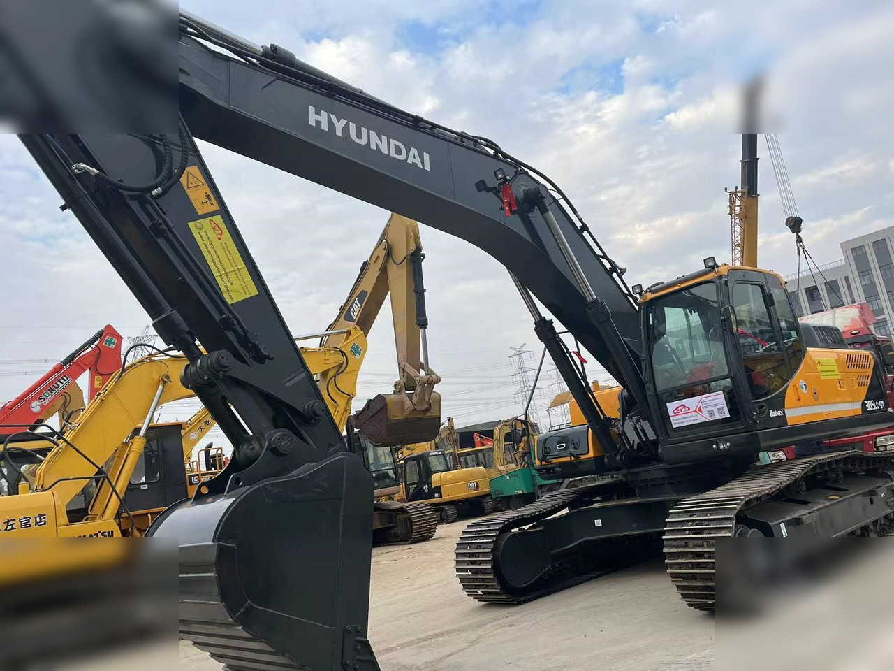 HYUNDAI ROBEX 305 LC-9T - Telakaivukone: kuva HYUNDAI ROBEX 305 LC-9T - Telakaivukone HYUNDAI ROBEX 305 LC-9T - Telakaivukone: kuva HYUNDAI ROBEX 305 LC-9T - Telakaivukone