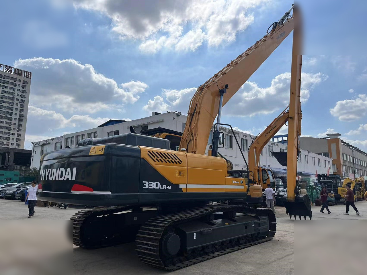 HYUNDAI ROBEX 330 LC-9S - Purkukaivukoneen: kuva HYUNDAI ROBEX 330 LC-9S - Purkukaivukoneen HYUNDAI ROBEX 330 LC-9S - Purkukaivukoneen: kuva HYUNDAI ROBEX 330 LC-9S - Purkukaivukoneen
