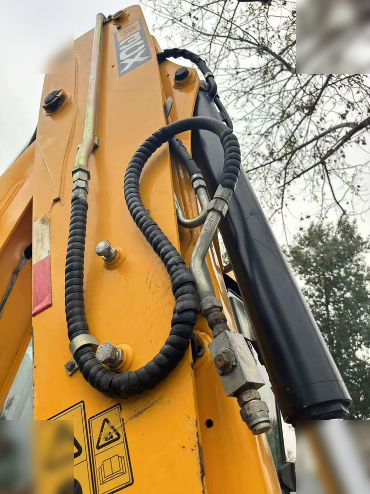 JCB 3CX - Kaivuri-trukki: kuva JCB 3CX - Kaivuri-trukki JCB 3CX - Kaivuri-trukki: kuva JCB 3CX - Kaivuri-trukki