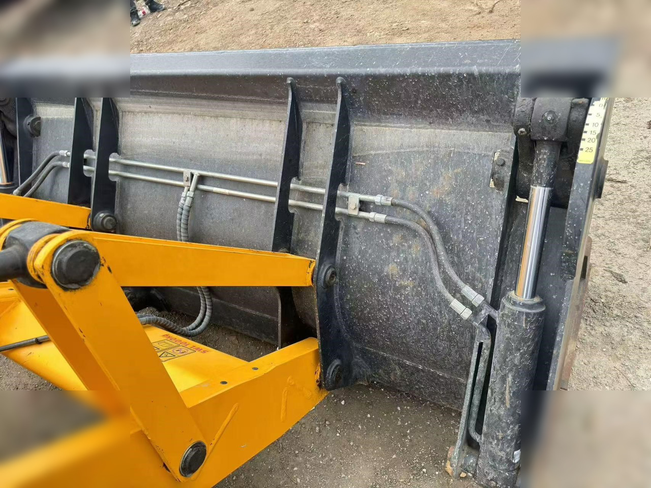 JCB 3CX - Kaivuri-trukki: kuva JCB 3CX - Kaivuri-trukki JCB 3CX - Kaivuri-trukki: kuva JCB 3CX - Kaivuri-trukki