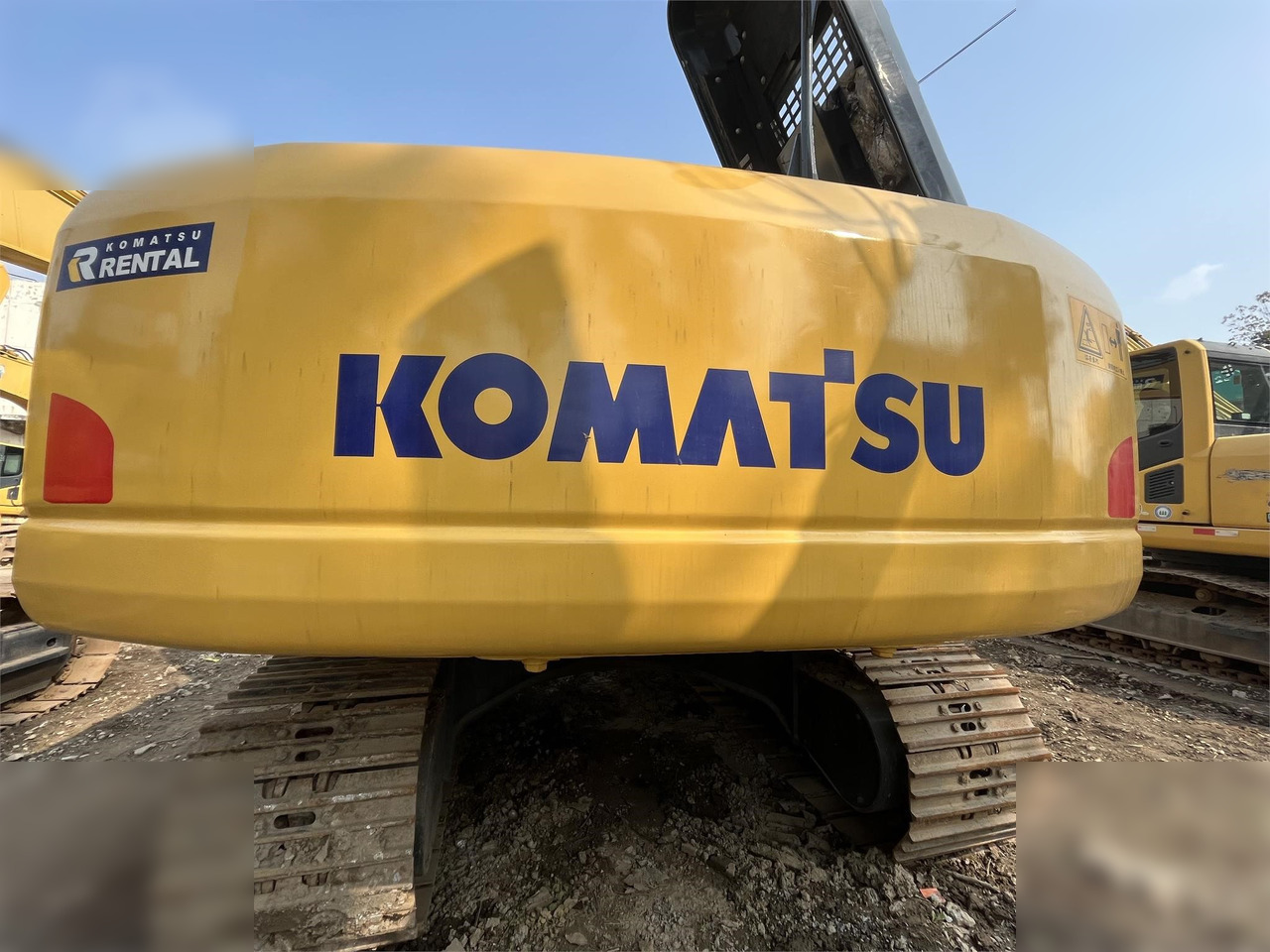 KOMATSU PC200-8 - Telakaivukone: kuva KOMATSU PC200-8 - Telakaivukone KOMATSU PC200-8 - Telakaivukone: kuva KOMATSU PC200-8 - Telakaivukone