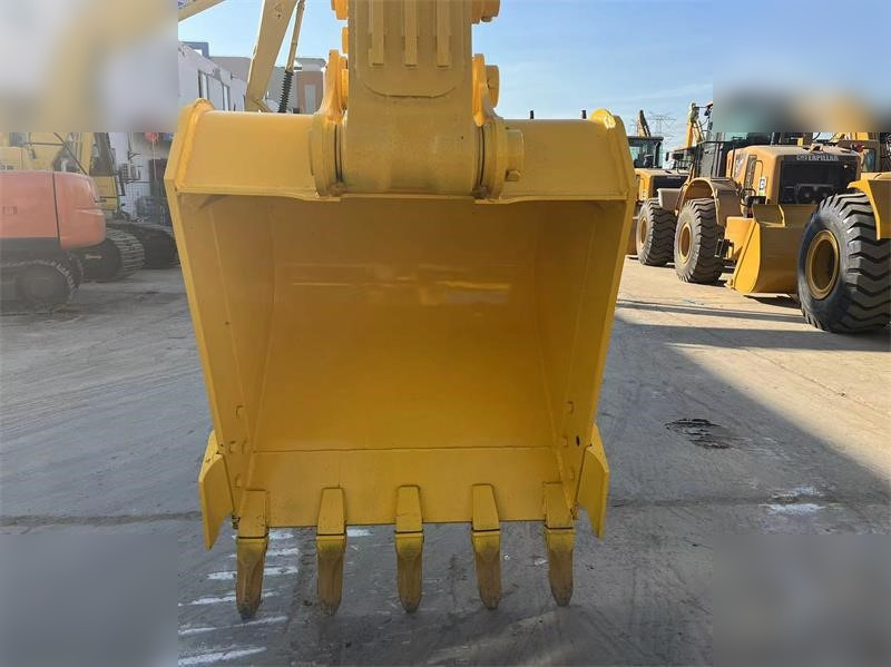 KOMATSU PC200-8N1 - Telakaivukone: kuva KOMATSU PC200-8N1 - Telakaivukone KOMATSU PC200-8N1 - Telakaivukone: kuva KOMATSU PC200-8N1 - Telakaivukone