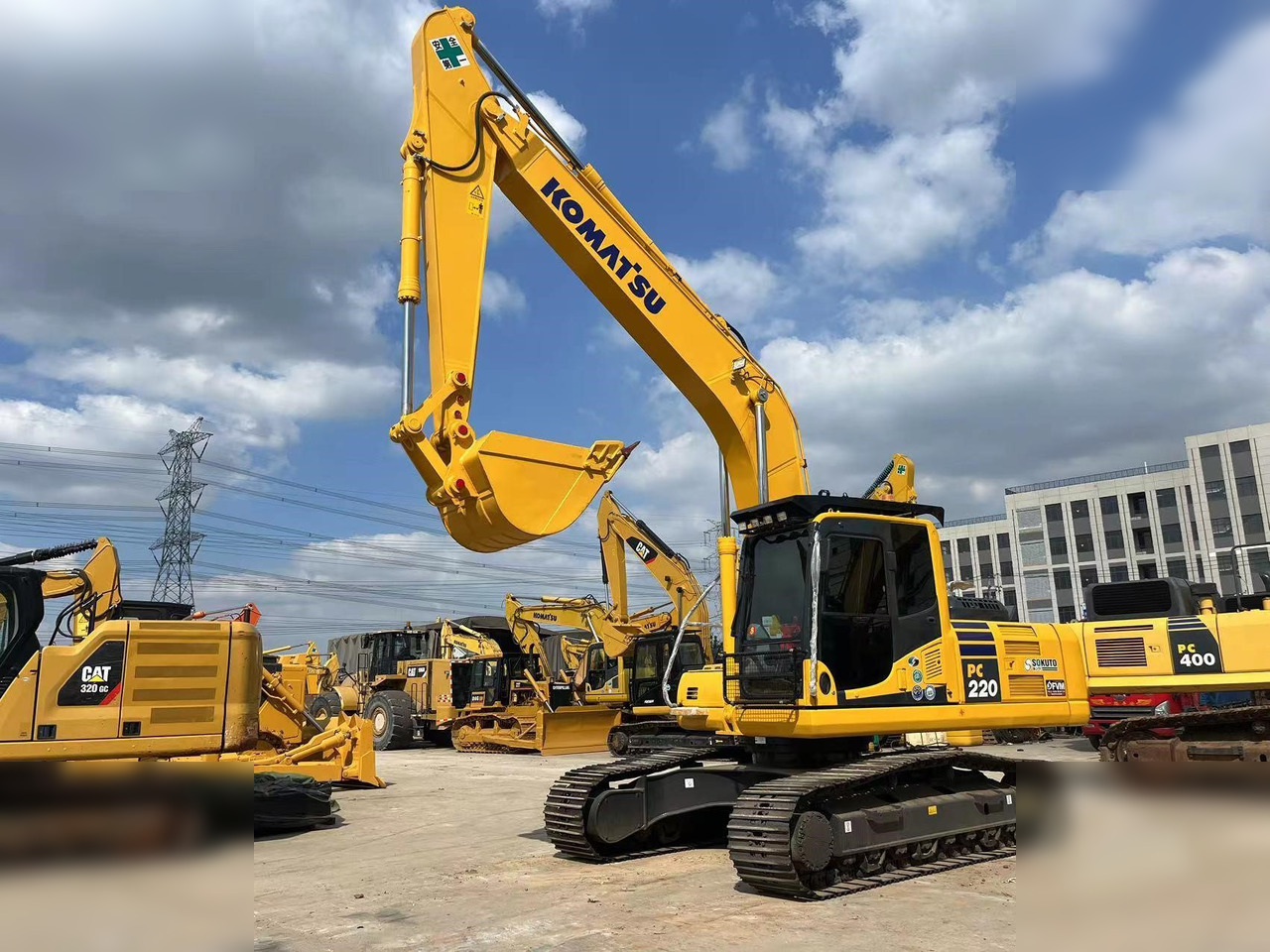 KOMATSU PC220-8 - Telakaivukone: kuva KOMATSU PC220-8 - Telakaivukone KOMATSU PC220-8 - Telakaivukone: kuva KOMATSU PC220-8 - Telakaivukone