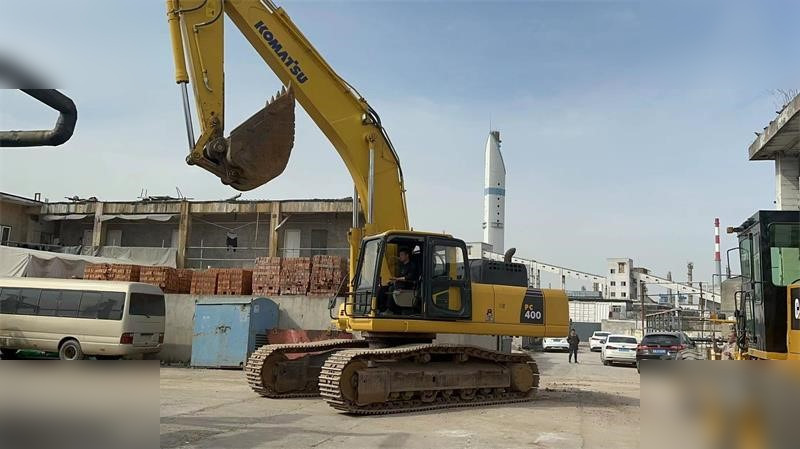 KOMATSU PC400-8 - Telakaivukone: kuva KOMATSU PC400-8 - Telakaivukone KOMATSU PC400-8 - Telakaivukone: kuva KOMATSU PC400-8 - Telakaivukone