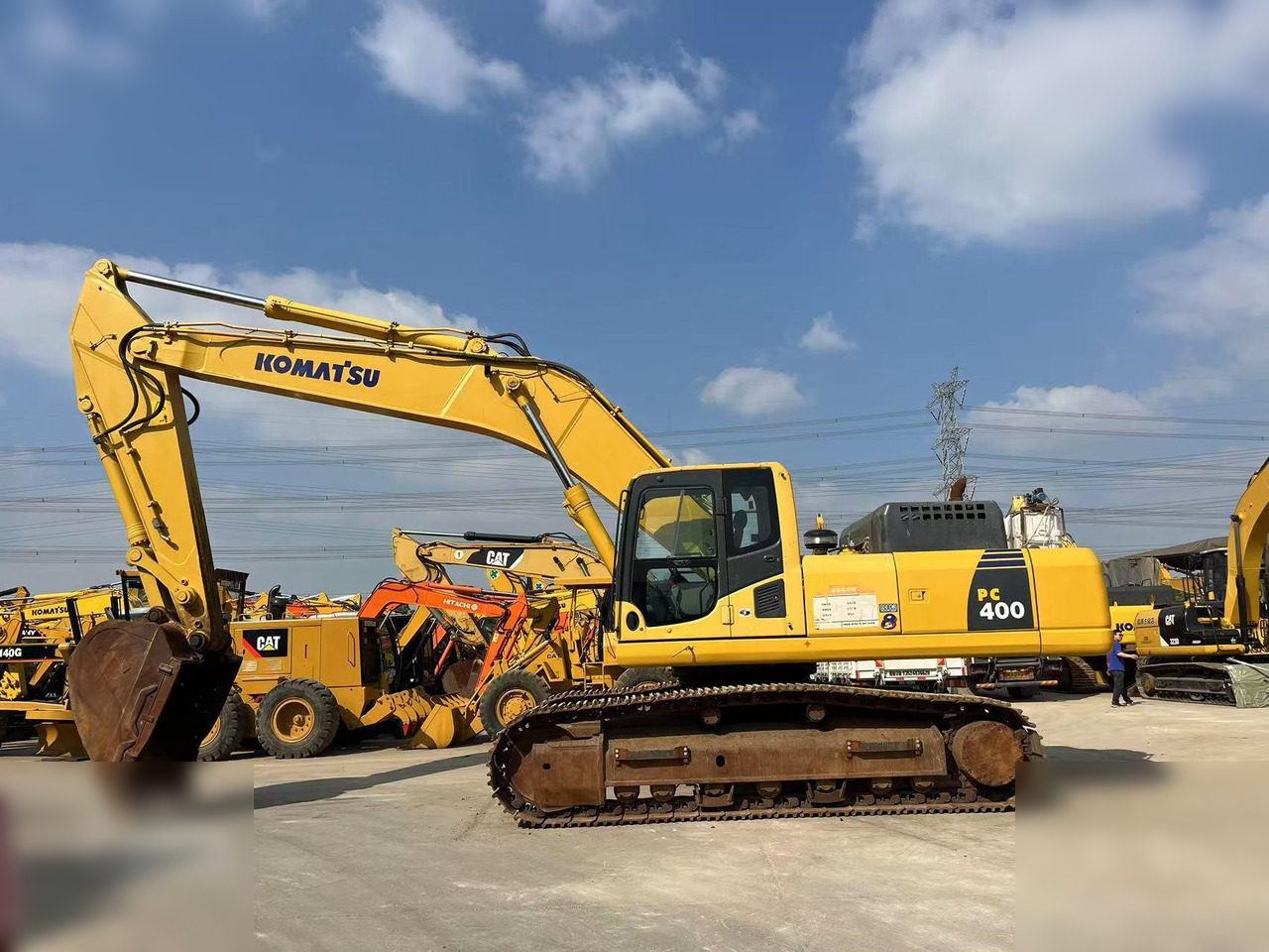 KOMATSU PC400-8R - Telakaivukone: kuva KOMATSU PC400-8R - Telakaivukone KOMATSU PC400-8R - Telakaivukone: kuva KOMATSU PC400-8R - Telakaivukone