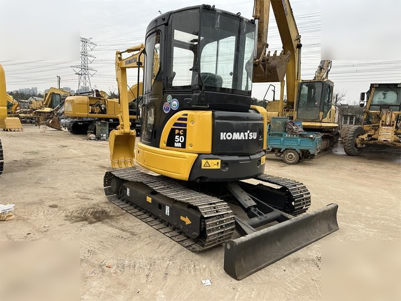 KOMATSU PC50MR-2 - Minikuormaaja: kuva KOMATSU PC50MR-2 - Minikuormaaja KOMATSU PC50MR-2 - Minikuormaaja: kuva KOMATSU PC50MR-2 - Minikuormaaja