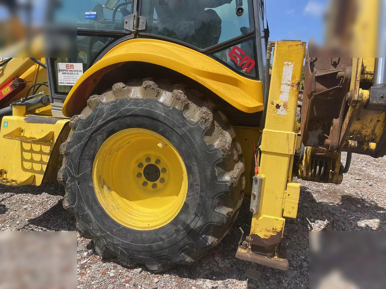 NEW HOLLAND LB95B-4PT - Kaivuri-trukki: kuva NEW HOLLAND LB95B-4PT - Kaivuri-trukki NEW HOLLAND LB95B-4PT - Kaivuri-trukki: kuva NEW HOLLAND LB95B-4PT - Kaivuri-trukki