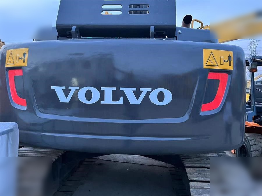 VOLVO EC140DL - Telakaivukone: kuva VOLVO EC140DL - Telakaivukone VOLVO EC140DL - Telakaivukone: kuva VOLVO EC140DL - Telakaivukone