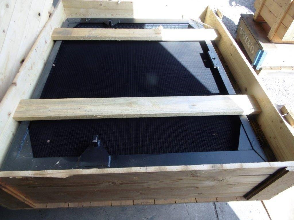 Kylare passande Volvo L180 C-D och Volvo 220D Volv - Jäähdytin - Rakennuskoneet: kuva Kylare passande Volvo L180 C-D och Volvo 220D Volv - Jäähdytin - Rakennuskoneet Kylare passande Volvo L180 C-D och Volvo 220D Volv - Jäähdytin - Rakennuskoneet: kuva Kylare passande Volvo L180 C-D och Volvo 220D Volv - Jäähdytin - Rakennuskoneet