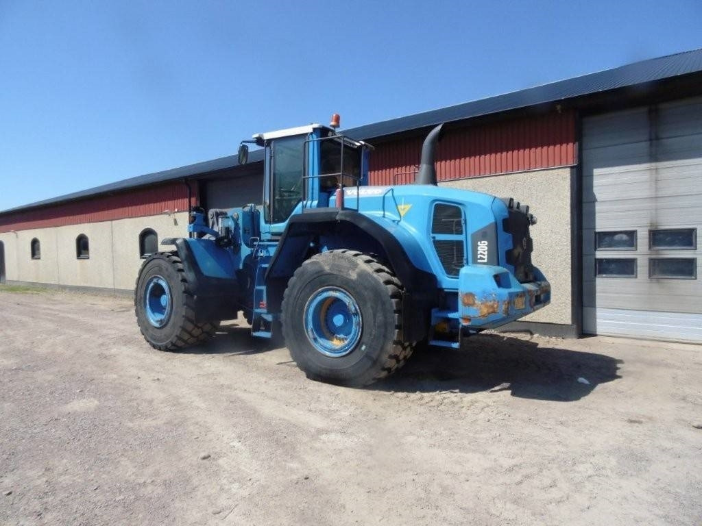 Volvo L 220 G - Pyöräkuormaaja: kuva Volvo L 220 G - Pyöräkuormaaja Volvo L 220 G - Pyöräkuormaaja: kuva Volvo L 220 G - Pyöräkuormaaja