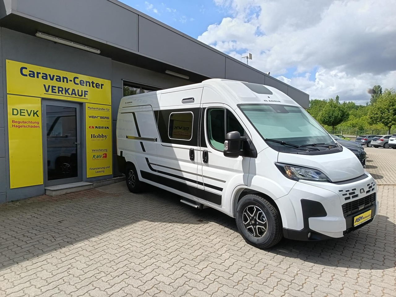 Adria Twin Twin 600 SPB Family*SAFETY*STYLE*DAB*SOFORT - Retkeilyauto: kuva Adria Twin Twin 600 SPB Family*SAFETY*STYLE*DAB*SOFORT - Retkeilyauto Adria Twin Twin 600 SPB Family*SAFETY*STYLE*DAB*SOFORT - Retkeilyauto: kuva Adria Twin Twin 600 SPB Family*SAFETY*STYLE*DAB*SOFORT - Retkeilyauto