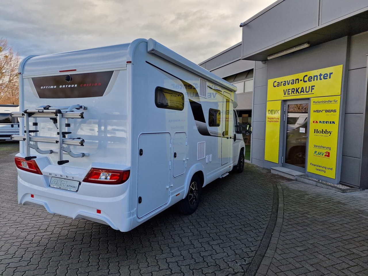 Hobby Optima V65 GE Ontour Edition*MARKISE*TV*SOFORT* - Puoli-integroitu asuntoauto: kuva Hobby Optima V65 GE Ontour Edition*MARKISE*TV*SOFORT* - Puoli-integroitu asuntoauto Hobby Optima V65 GE Ontour Edition*MARKISE*TV*SOFORT* - Puoli-integroitu asuntoauto: kuva Hobby Optima V65 GE Ontour Edition*MARKISE*TV*SOFORT* - Puoli-integroitu asuntoauto