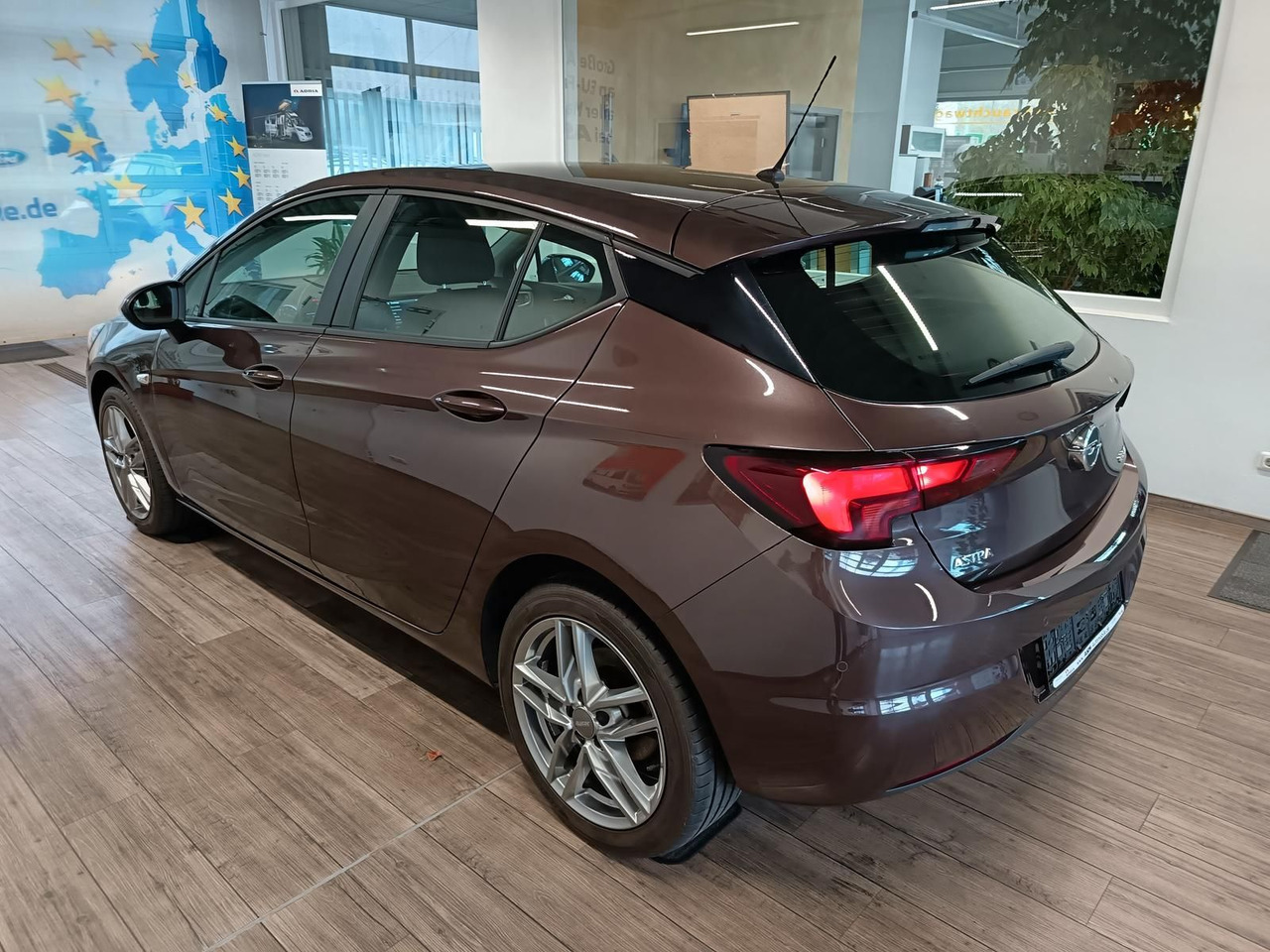 Opel Astra K Lim. 1,0 TURBO 77 kW*TEMP*KLIMA*PDC*SHZ* - Sedan: kuva Opel Astra K Lim. 1,0 TURBO 77 kW*TEMP*KLIMA*PDC*SHZ* - Sedan Opel Astra K Lim. 1,0 TURBO 77 kW*TEMP*KLIMA*PDC*SHZ* - Sedan: kuva Opel Astra K Lim. 1,0 TURBO 77 kW*TEMP*KLIMA*PDC*SHZ* - Sedan