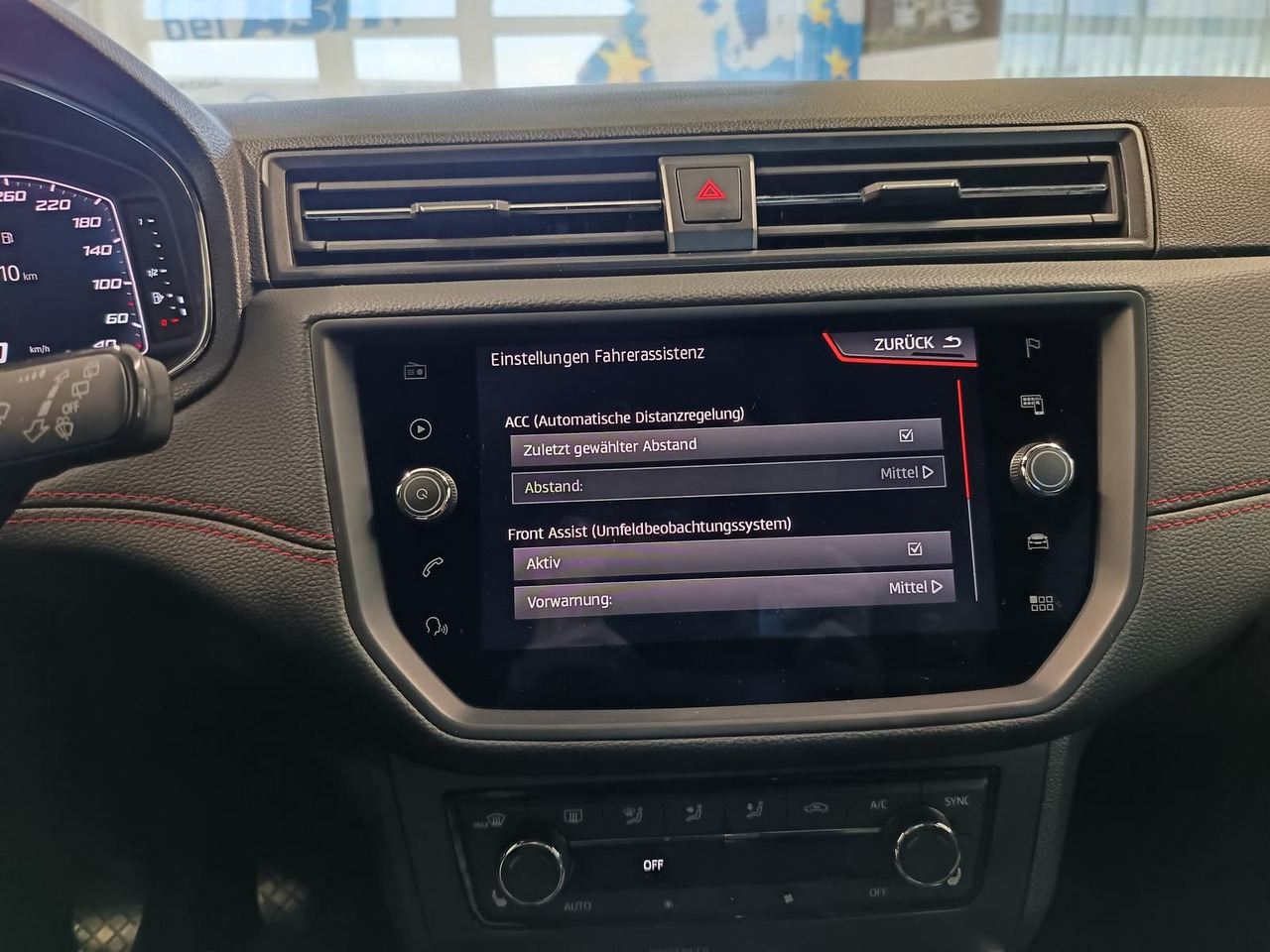 Maasturi/ Katumaasturi Seat Arona 1,5TSI FR*AHK*NAVI*ACC*LED*BEATS*R-KAM*DAB: kuva Maasturi/ Katumaasturi Seat Arona 1,5TSI FR*AHK*NAVI*ACC*LED*BEATS*R-KAM*DAB