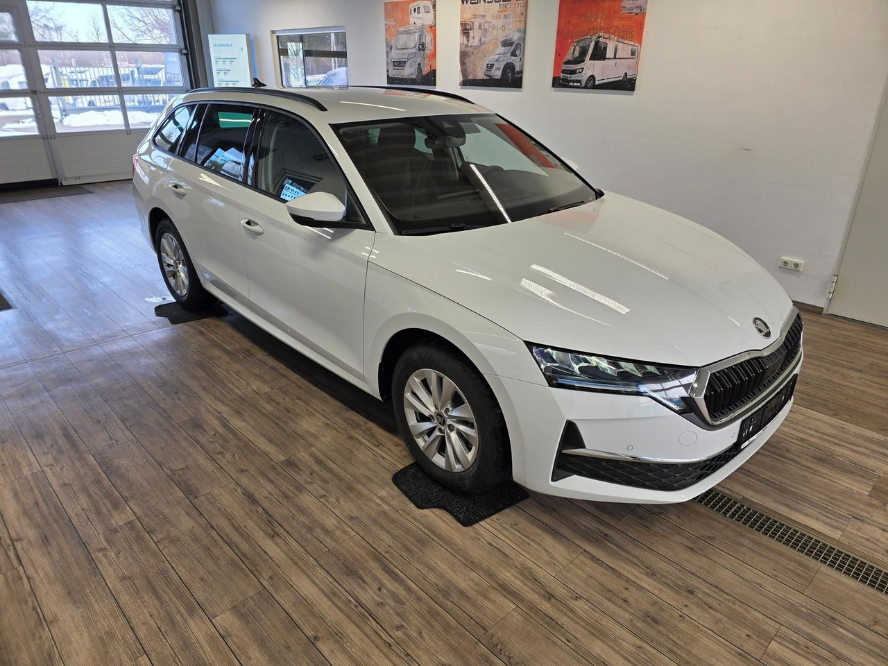 Skoda Octavia Combi Selection DSG*AHK*WINTERPAKET*LED - Farmari: kuva Skoda Octavia Combi Selection DSG*AHK*WINTERPAKET*LED - Farmari Skoda Octavia Combi Selection DSG*AHK*WINTERPAKET*LED - Farmari: kuva Skoda Octavia Combi Selection DSG*AHK*WINTERPAKET*LED - Farmari