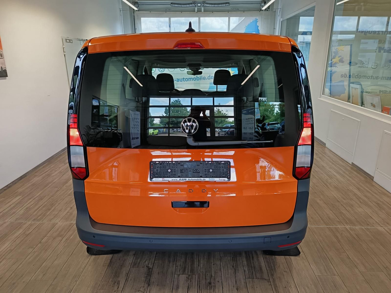 Volkswagen Caddy 2.0 TDI 75 kW*PDC*TEMP*DAB*KLIMA*5-SITZER* - Farmari: kuva Volkswagen Caddy 2.0 TDI 75 kW*PDC*TEMP*DAB*KLIMA*5-SITZER* - Farmari Volkswagen Caddy 2.0 TDI 75 kW*PDC*TEMP*DAB*KLIMA*5-SITZER* - Farmari: kuva Volkswagen Caddy 2.0 TDI 75 kW*PDC*TEMP*DAB*KLIMA*5-SITZER* - Farmari