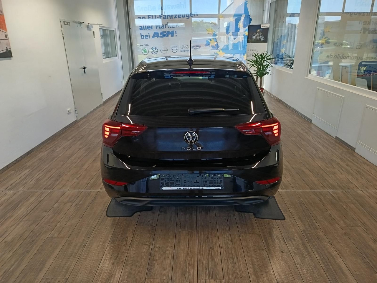 Volkswagen Polo Life 1.0 TSI 70kW DSG*LED*ACC*R-KAM*DAB*PDC - Henkilöauto: kuva Volkswagen Polo Life 1.0 TSI 70kW DSG*LED*ACC*R-KAM*DAB*PDC - Henkilöauto Volkswagen Polo Life 1.0 TSI 70kW DSG*LED*ACC*R-KAM*DAB*PDC - Henkilöauto: kuva Volkswagen Polo Life 1.0 TSI 70kW DSG*LED*ACC*R-KAM*DAB*PDC - Henkilöauto