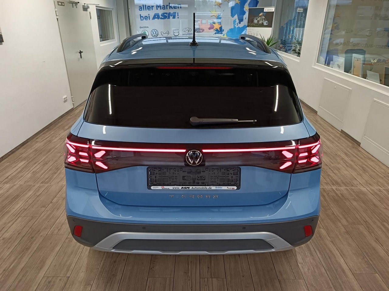 Volkswagen T-Cross Life 1.5 TSI DSG*AHK*MATRIX LED*ACC*SHZ* - Maasturi/ Katumaasturi: kuva Volkswagen T-Cross Life 1.5 TSI DSG*AHK*MATRIX LED*ACC*SHZ* - Maasturi/ Katumaasturi Volkswagen T-Cross Life 1.5 TSI DSG*AHK*MATRIX LED*ACC*SHZ* - Maasturi/ Katumaasturi: kuva Volkswagen T-Cross Life 1.5 TSI DSG*AHK*MATRIX LED*ACC*SHZ* - Maasturi/ Katumaasturi