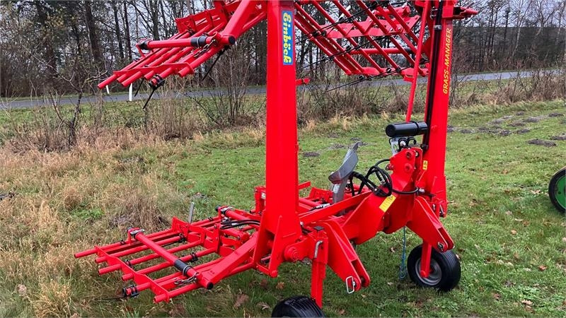 Einböck Grass-Manager 600 SR Halmstrigle - Äes: kuva Einböck Grass-Manager 600 SR Halmstrigle - Äes Einböck Grass-Manager 600 SR Halmstrigle - Äes: kuva Einböck Grass-Manager 600 SR Halmstrigle - Äes