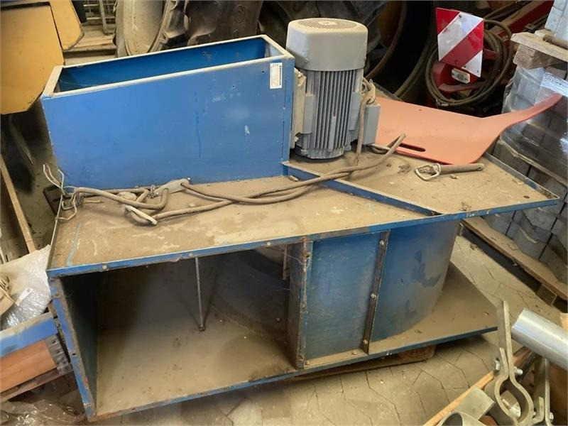 Kongskilde HVL 150, 15 hk - Sadonkorjuun jälkeen - laitteet: kuva Kongskilde HVL 150, 15 hk - Sadonkorjuun jälkeen - laitteet Kongskilde HVL 150, 15 hk - Sadonkorjuun jälkeen - laitteet: kuva Kongskilde HVL 150, 15 hk - Sadonkorjuun jälkeen - laitteet