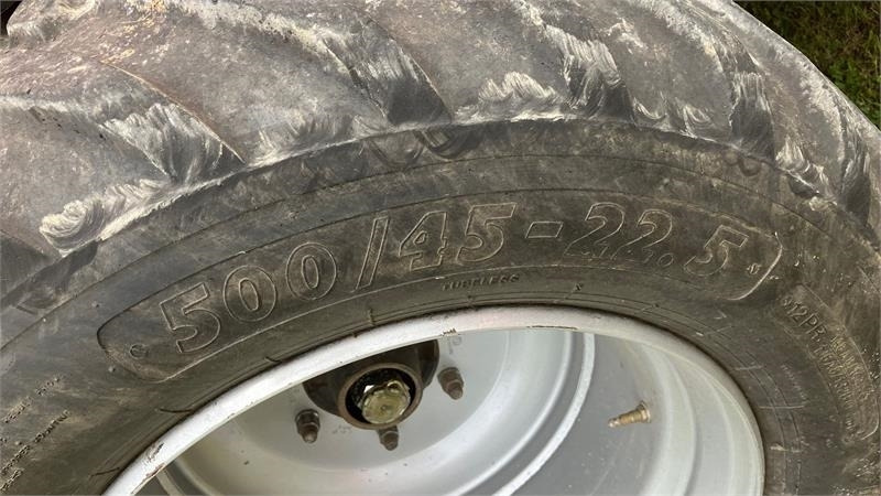 Kuhn VB 2295 - Pyöröpaalain: kuva Kuhn VB 2295 - Pyöröpaalain Kuhn VB 2295 - Pyöröpaalain: kuva Kuhn VB 2295 - Pyöröpaalain