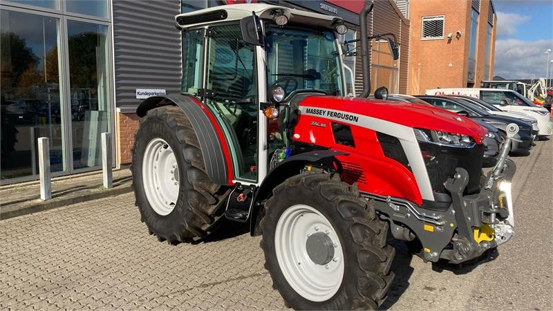 Massey Ferguson 3AL.95 Frontlift og PTO  - Traktori: kuva Massey Ferguson 3AL.95 Frontlift og PTO  - Traktori Massey Ferguson 3AL.95 Frontlift og PTO  - Traktori: kuva Massey Ferguson 3AL.95 Frontlift og PTO  - Traktori