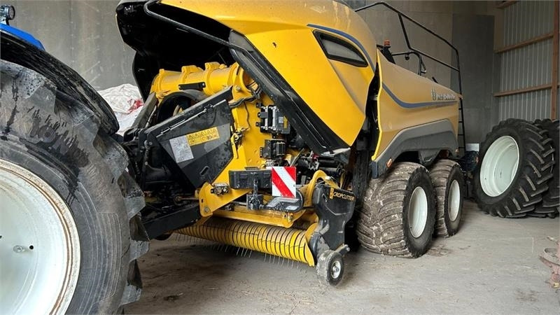New Holland BB 1290 RC HD - Kanttipaalain: kuva New Holland BB 1290 RC HD - Kanttipaalain New Holland BB 1290 RC HD - Kanttipaalain: kuva New Holland BB 1290 RC HD - Kanttipaalain