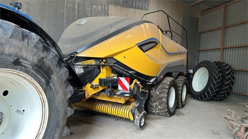 New Holland BB 1290 RC HD - Kanttipaalain: kuva New Holland BB 1290 RC HD - Kanttipaalain New Holland BB 1290 RC HD - Kanttipaalain: kuva New Holland BB 1290 RC HD - Kanttipaalain