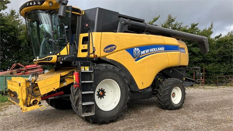 New Holland CX8.90 SLH - Leikkuupuimuri: kuva New Holland CX8.90 SLH - Leikkuupuimuri New Holland CX8.90 SLH - Leikkuupuimuri: kuva New Holland CX8.90 SLH - Leikkuupuimuri