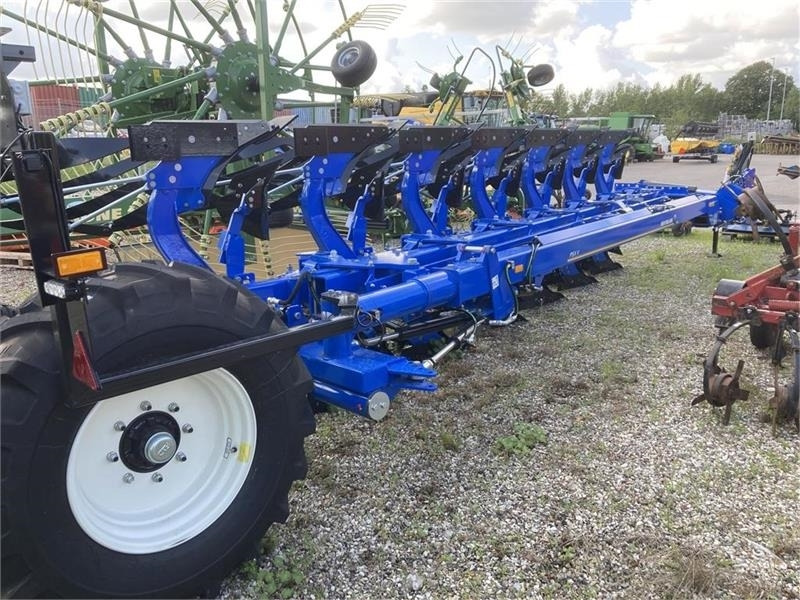 New Holland PSXVH 7 furet - Aura: kuva New Holland PSXVH 7 furet - Aura New Holland PSXVH 7 furet - Aura: kuva New Holland PSXVH 7 furet - Aura