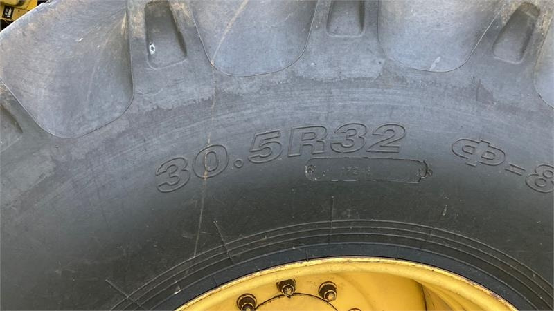 New Holland TX68 FSH - Leikkuupuimuri: kuva New Holland TX68 FSH - Leikkuupuimuri New Holland TX68 FSH - Leikkuupuimuri: kuva New Holland TX68 FSH - Leikkuupuimuri