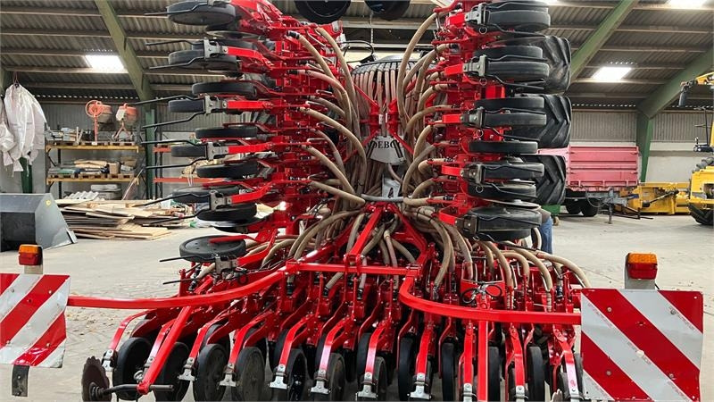 Pöttinger Terrasem C6 Fertilizer - Kylvökone: kuva Pöttinger Terrasem C6 Fertilizer - Kylvökone Pöttinger Terrasem C6 Fertilizer - Kylvökone: kuva Pöttinger Terrasem C6 Fertilizer - Kylvökone