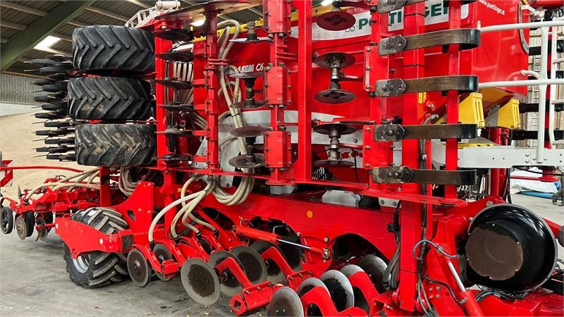 Pöttinger Terrasem C6 Fertilizer - Kylvökone: kuva Pöttinger Terrasem C6 Fertilizer - Kylvökone Pöttinger Terrasem C6 Fertilizer - Kylvökone: kuva Pöttinger Terrasem C6 Fertilizer - Kylvökone