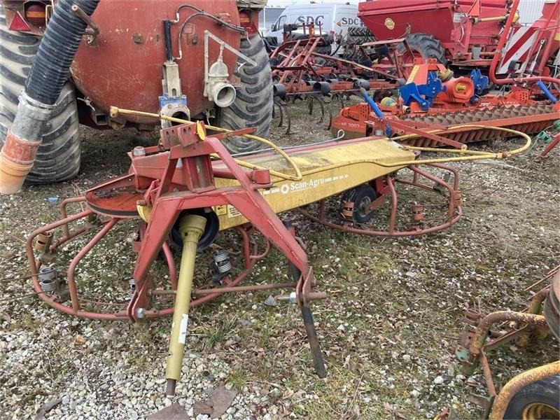 Scan-Rake SR 400 - Pöyhin: kuva Scan-Rake SR 400 - Pöyhin Scan-Rake SR 400 - Pöyhin: kuva Scan-Rake SR 400 - Pöyhin