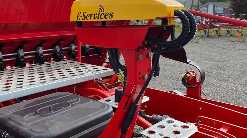 Vaderstad Rapid 400C Combi - Kylvölannoitin: kuva Vaderstad Rapid 400C Combi - Kylvölannoitin Vaderstad Rapid 400C Combi - Kylvölannoitin: kuva Vaderstad Rapid 400C Combi - Kylvölannoitin