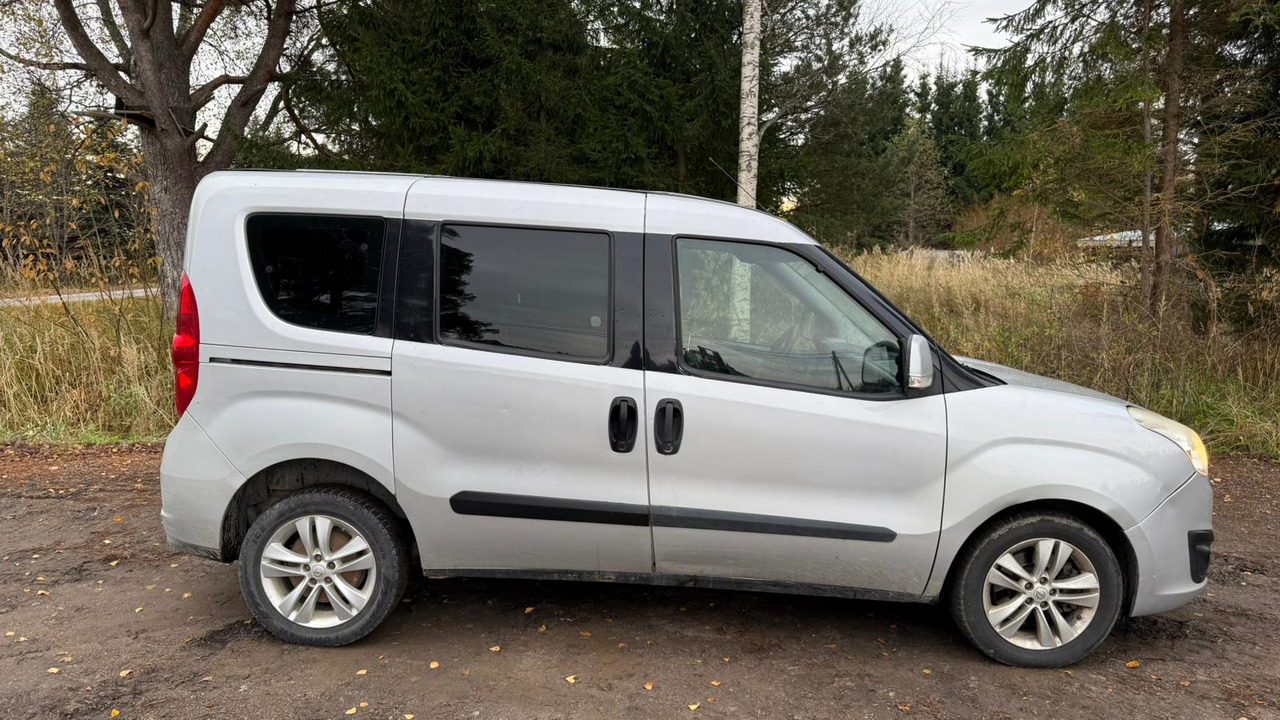 Opel Combo - Pieni pakettiauto: kuva Opel Combo - Pieni pakettiauto Opel Combo - Pieni pakettiauto: kuva Opel Combo - Pieni pakettiauto