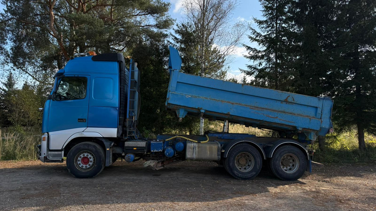 VOLVO FH12 - Kippiauto kuorma-auto: kuva VOLVO FH12 - Kippiauto kuorma-auto VOLVO FH12 - Kippiauto kuorma-auto: kuva VOLVO FH12 - Kippiauto kuorma-auto
