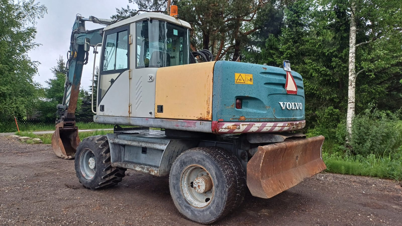 Volvo EW140 - Pyöräalustainen kaivinkone: kuva Volvo EW140 - Pyöräalustainen kaivinkone Volvo EW140 - Pyöräalustainen kaivinkone: kuva Volvo EW140 - Pyöräalustainen kaivinkone