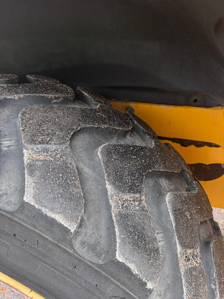 Volvo L45F-TP/S - Pyöräkuormaaja: kuva Volvo L45F-TP/S - Pyöräkuormaaja Volvo L45F-TP/S - Pyöräkuormaaja: kuva Volvo L45F-TP/S - Pyöräkuormaaja