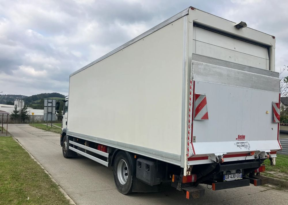 MAN MAN 18.290 kurierka kontener - Umpikori kuorma-auto: kuva MAN MAN 18.290 kurierka kontener - Umpikori kuorma-auto MAN MAN 18.290 kurierka kontener - Umpikori kuorma-auto: kuva MAN MAN 18.290 kurierka kontener - Umpikori kuorma-auto