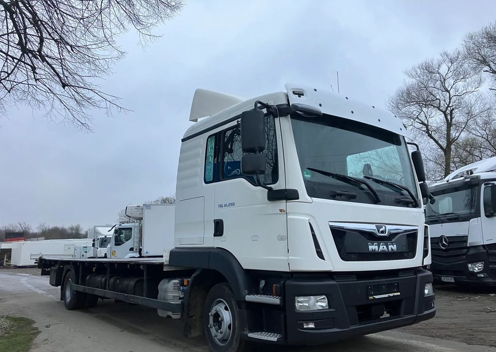 MAN MAN TGM 12.250 sypialka euro6 Rama do zabudowy - Kuorma-auto alusta: kuva MAN MAN TGM 12.250 sypialka euro6 Rama do zabudowy - Kuorma-auto alusta MAN MAN TGM 12.250 sypialka euro6 Rama do zabudowy - Kuorma-auto alusta: kuva MAN MAN TGM 12.250 sypialka euro6 Rama do zabudowy - Kuorma-auto alusta