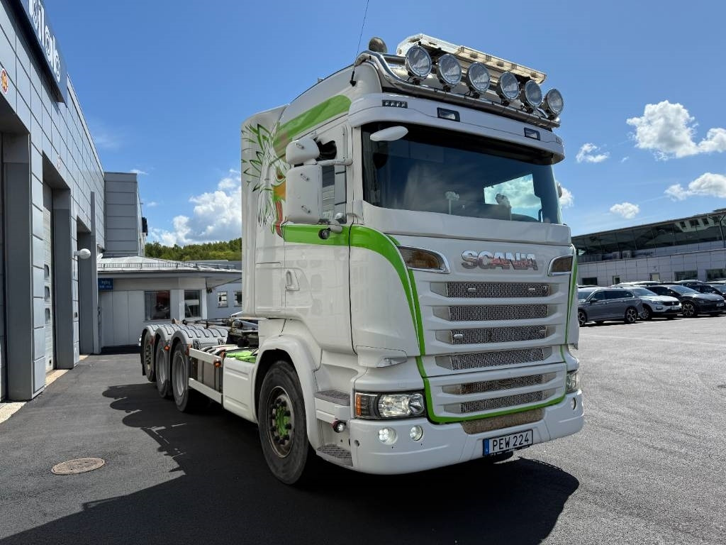 Koukkulava kuorma-auto Scania R520LB8X4*4HNB: kuva Koukkulava kuorma-auto Scania R520LB8X4*4HNB Koukkulava kuorma-auto Scania R520LB8X4*4HNB: kuva Koukkulava kuorma-auto Scania R520LB8X4*4HNB