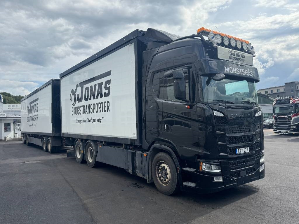 Scania S650 B6x2 Komplett flisekipage - Kippiauto kuorma-auto: kuva Scania S650 B6x2 Komplett flisekipage - Kippiauto kuorma-auto Scania S650 B6x2 Komplett flisekipage - Kippiauto kuorma-auto: kuva Scania S650 B6x2 Komplett flisekipage - Kippiauto kuorma-auto