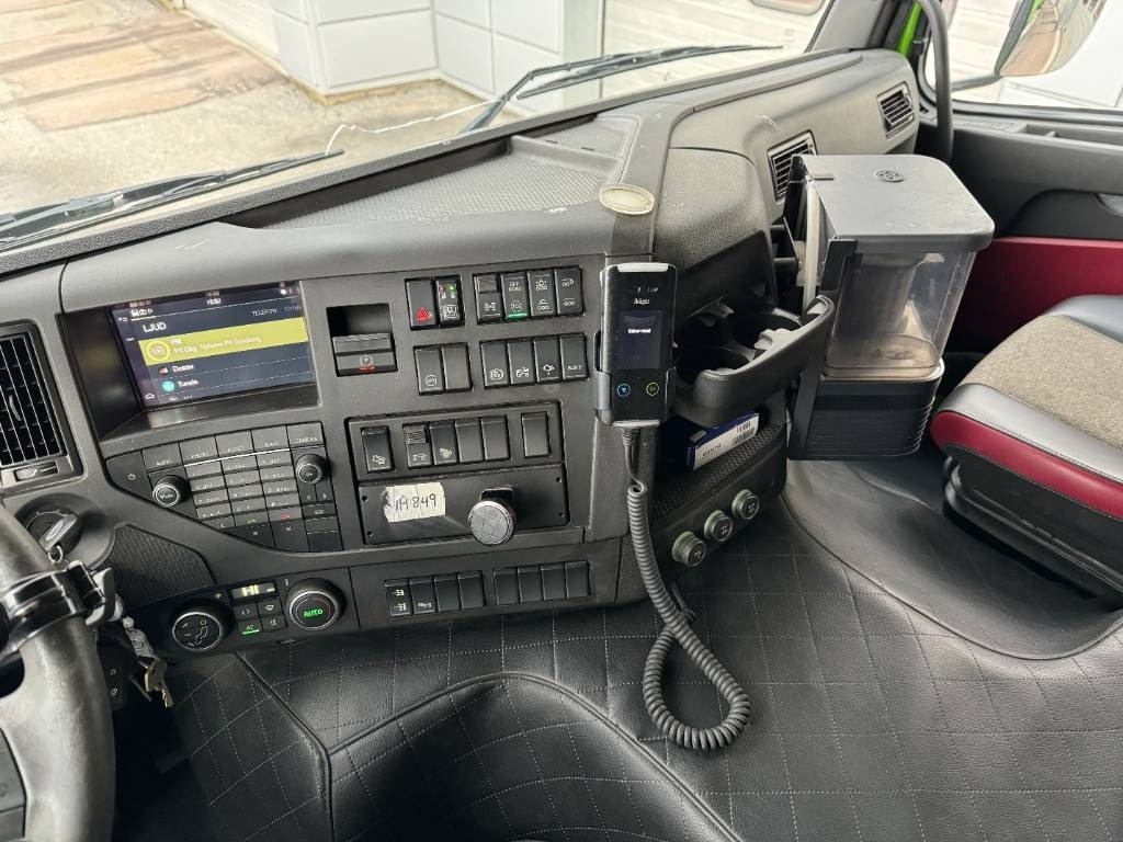 Volvo FM 8*4 - Kippiauto kuorma-auto: kuva Volvo FM 8*4 - Kippiauto kuorma-auto Volvo FM 8*4 - Kippiauto kuorma-auto: kuva Volvo FM 8*4 - Kippiauto kuorma-auto