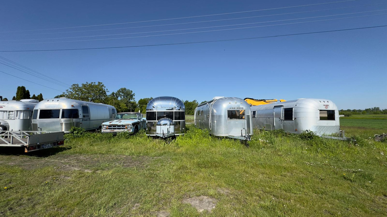 1992 Airstream Classic 1992 Airstream Classic – Fully Rebuilt Vintage Travel Trailer - Myyntivaunu: kuva 1992 Airstream Classic 1992 Airstream Classic – Fully Rebuilt Vintage Travel Trailer - Myyntivaunu 1992 Airstream Classic 1992 Airstream Classic – Fully Rebuilt Vintage Travel Trailer - Myyntivaunu: kuva 1992 Airstream Classic 1992 Airstream Classic – Fully Rebuilt Vintage Travel Trailer - Myyntivaunu