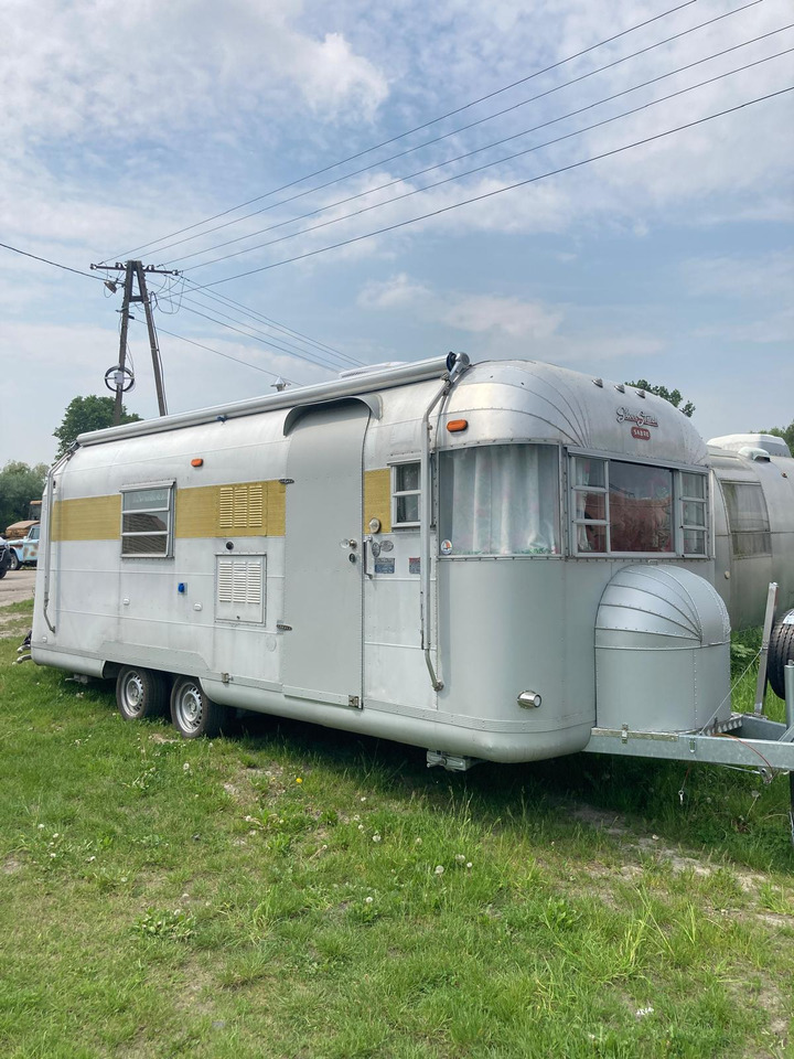 1968 Airstream Silver Streak 1968 Airstream Silver Streak – Fully Rebuilt Vintage Travel Trailer - Matkailuauto: kuva 1968 Airstream Silver Streak 1968 Airstream Silver Streak – Fully Rebuilt Vintage Travel Trailer - Matkailuauto 1968 Airstream Silver Streak 1968 Airstream Silver Streak – Fully Rebuilt Vintage Travel Trailer - Matkailuauto: kuva 1968 Airstream Silver Streak 1968 Airstream Silver Streak – Fully Rebuilt Vintage Travel Trailer - Matkailuauto