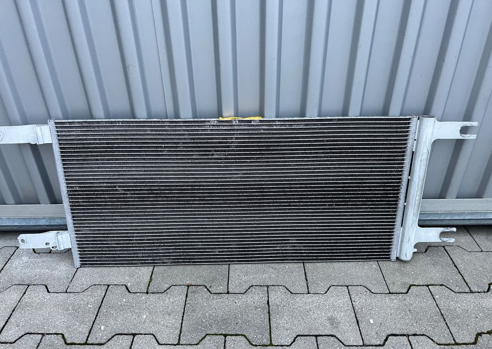 Chłodnica klimatyzacji Scania R S Super NGS skraplacz - Jäähdytysjärjestelmä - Kuorma-auto: kuva Chłodnica klimatyzacji Scania R S Super NGS skraplacz - Jäähdytysjärjestelmä - Kuorma-auto Chłodnica klimatyzacji Scania R S Super NGS skraplacz - Jäähdytysjärjestelmä - Kuorma-auto: kuva Chłodnica klimatyzacji Scania R S Super NGS skraplacz - Jäähdytysjärjestelmä - Kuorma-auto